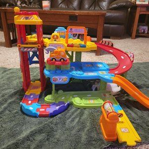 VTech Go! Go! Smart Wheels Park and Learn Deluxe Garage
